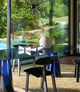 CASSINA_Back-Wing-dining-armchair_Patricia-Urquiola_ph_Francesco-Dolfo-(2)