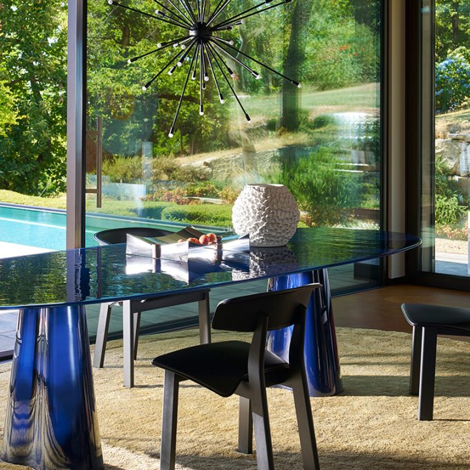 CASSINA_Back-Wing-dining-armchair_Patricia-Urquiola_ph_Francesco-Dolfo-(2)