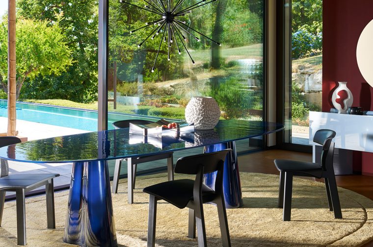 CASSINA_Back-Wing-dining-armchair_Patricia-Urquiola_ph_Francesco-Dolfo-(2)