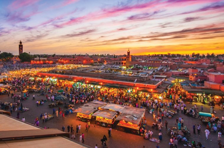 Place-Jemaa-El-Fna-Marrakech-tombee-de-la-Nuit