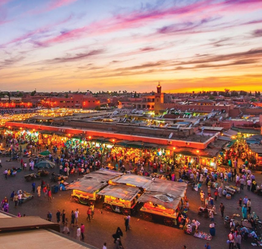 Place-Jemaa-El-Fna-Marrakech-tombee-de-la-Nuit