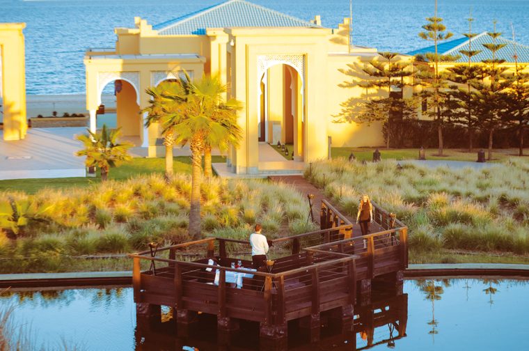 photo-romance-banyan-tree-tamouda-bay-06